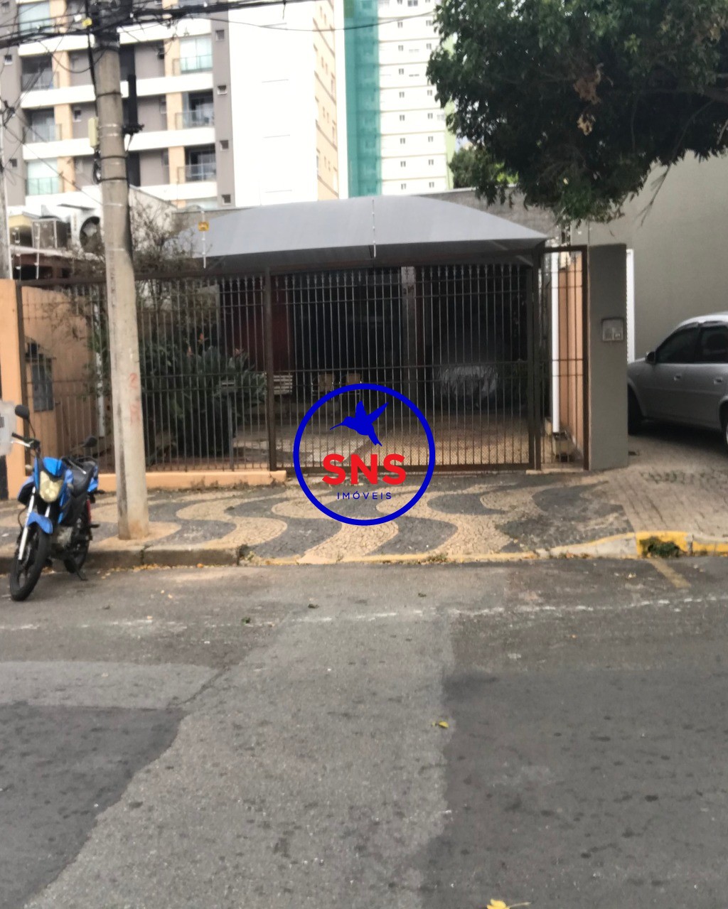 Casa à venda com 5 quartos, 295m² - Foto 1