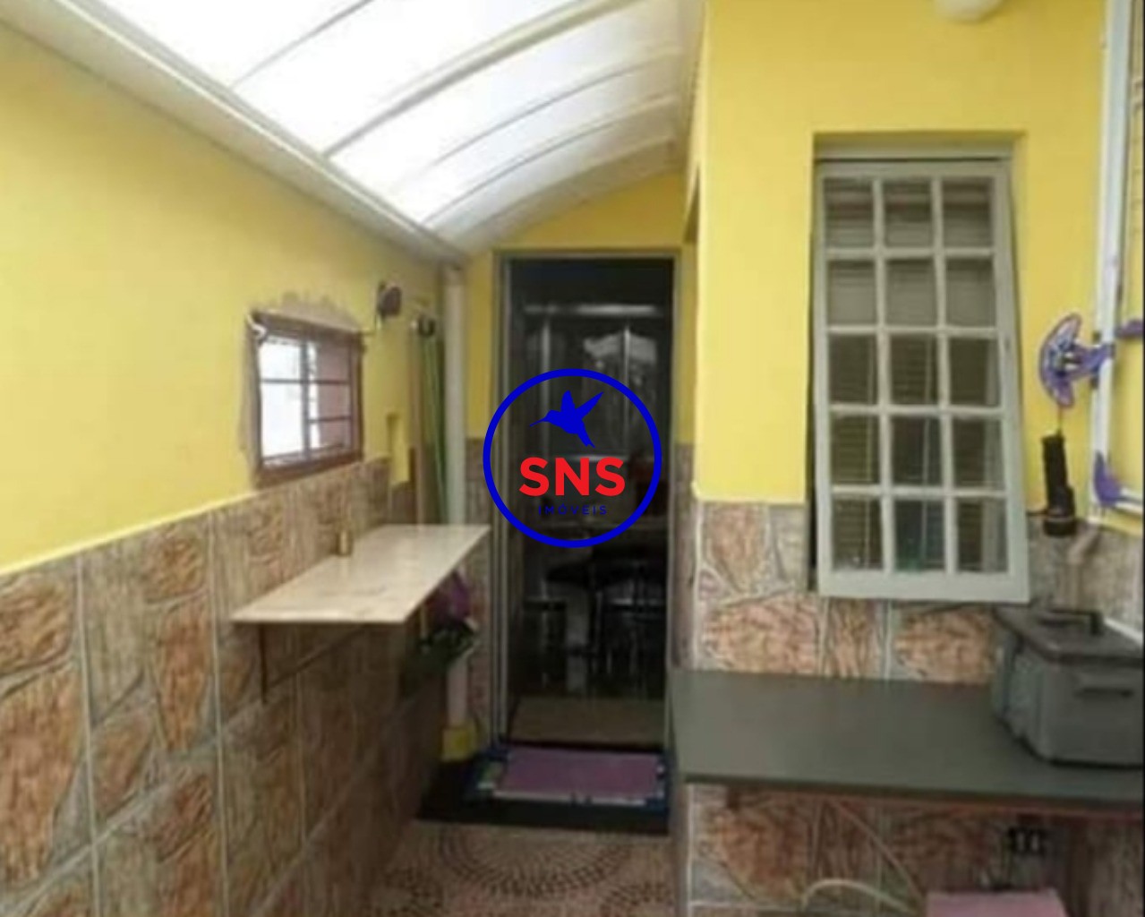 Casa à venda com 1 quarto, 70m² - Foto 4