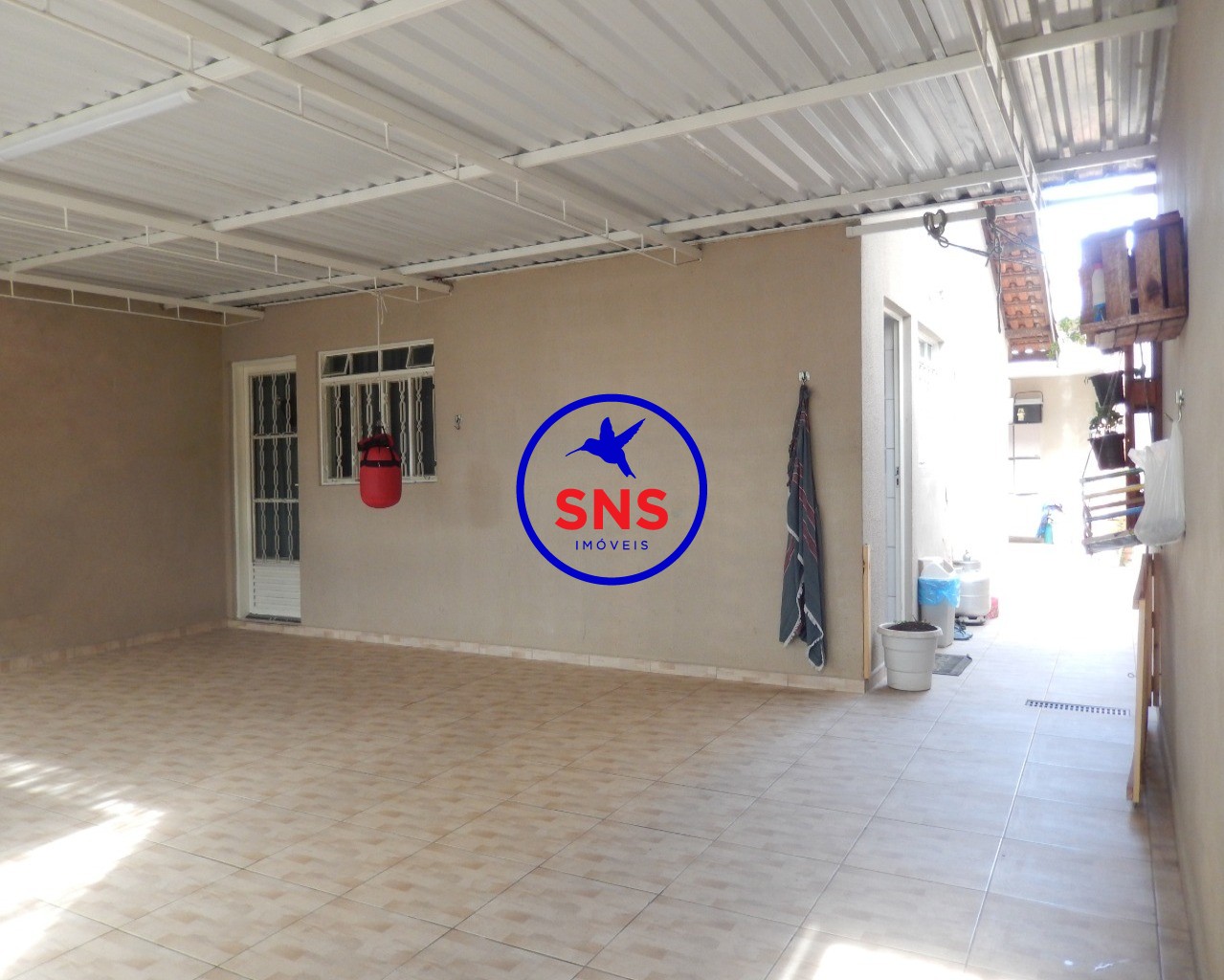 Casa à venda com 2 quartos, 120m² - Foto 3