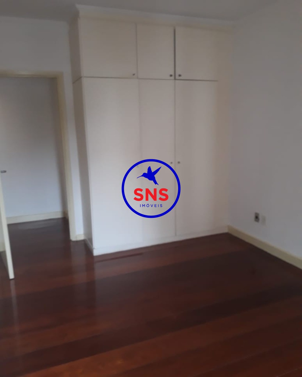 Apartamento à venda com 2 quartos, 75m² - Foto 11