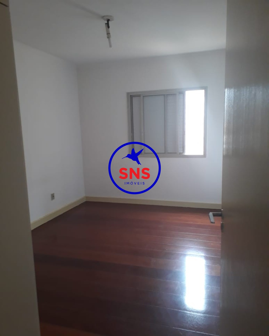 Apartamento à venda com 2 quartos, 75m² - Foto 7