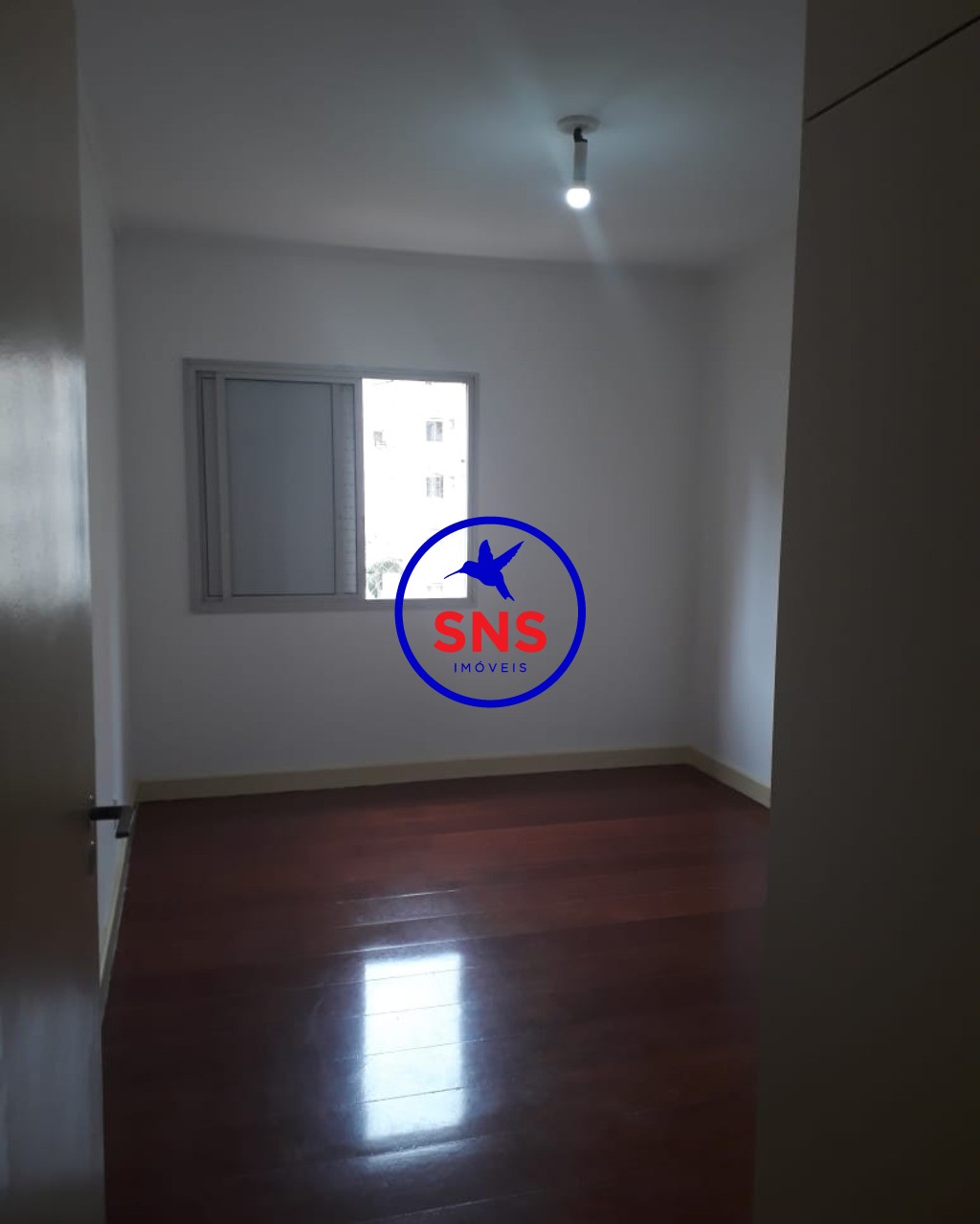 Apartamento à venda com 2 quartos, 75m² - Foto 9