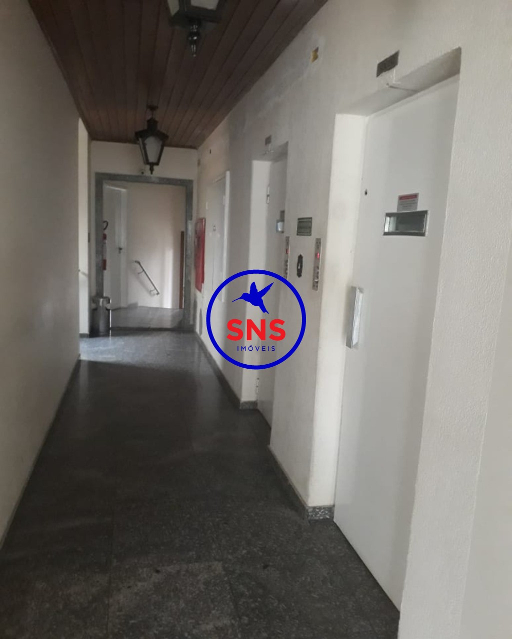 Apartamento à venda com 2 quartos, 75m² - Foto 26