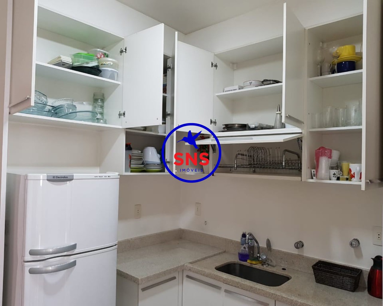 Apartamento à venda com 3 quartos, 96m² - Foto 4