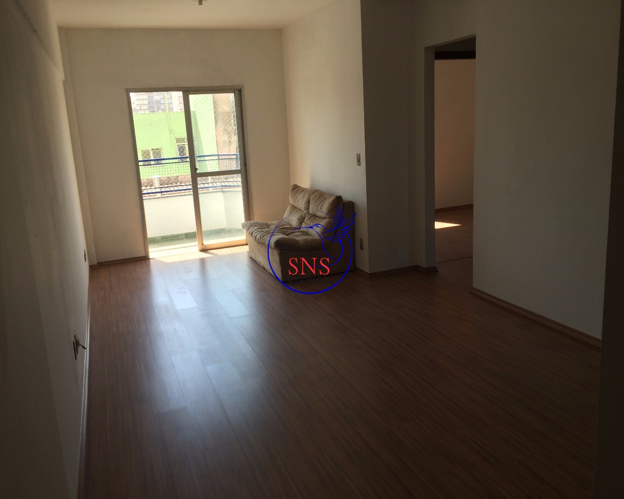 Apartamento à venda com 2 quartos, 74m² - Foto 2