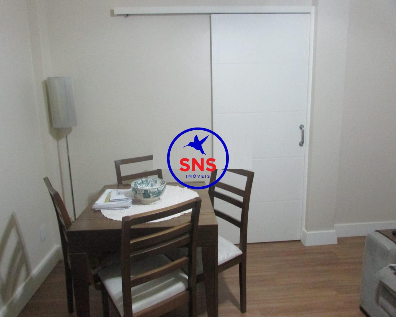 Apartamento à venda com 2 quartos, 90m² - Foto 2