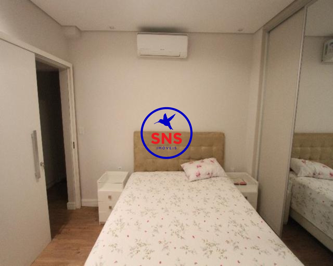 Apartamento à venda com 2 quartos, 70m² - Foto 3