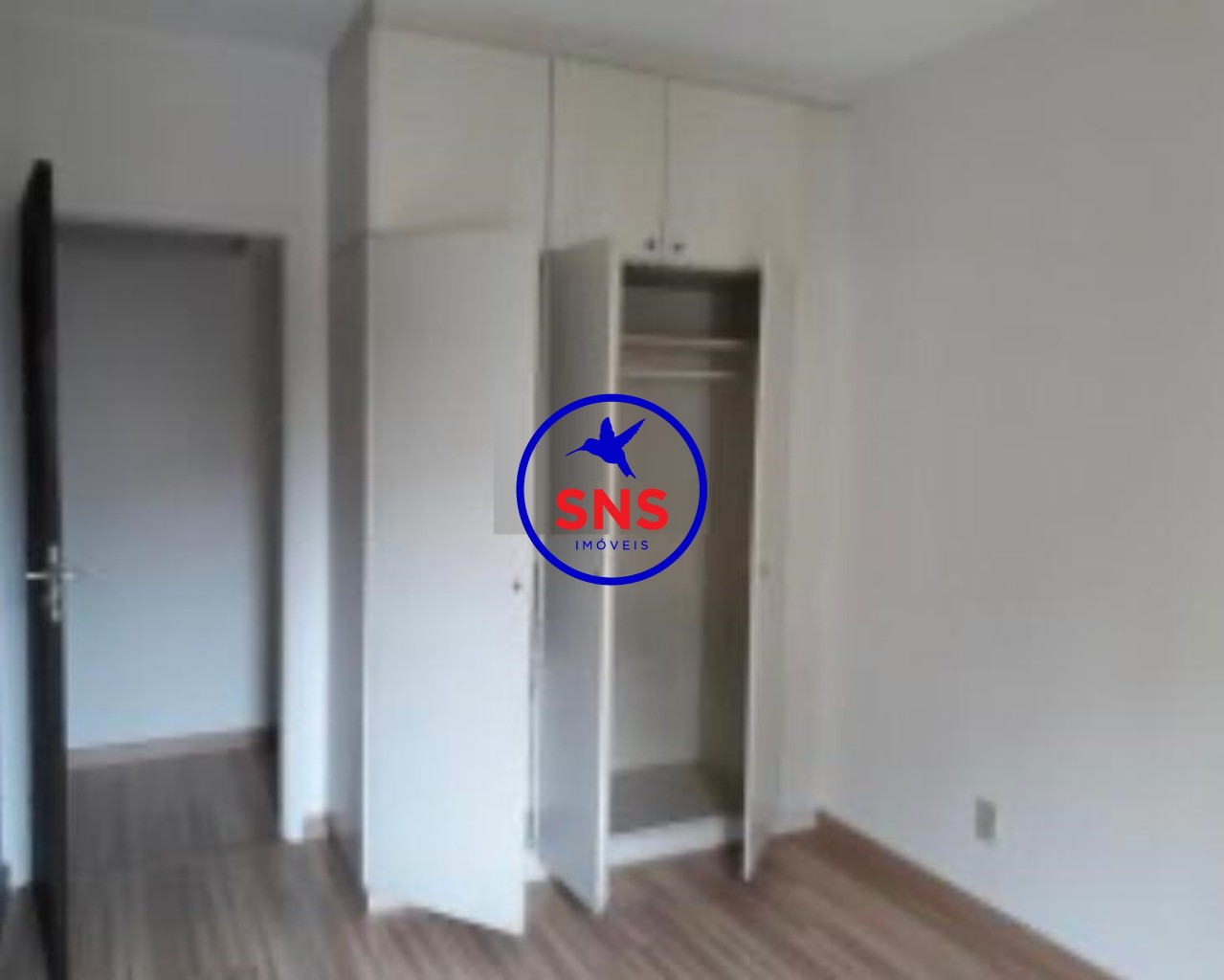 Apartamento à venda com 2 quartos, 80m² - Foto 3