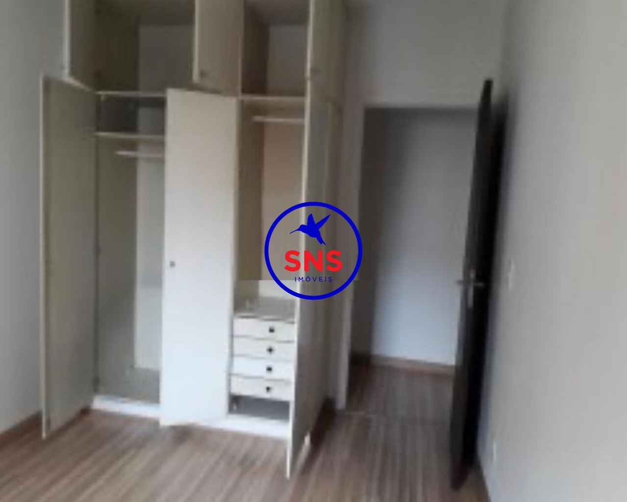 Apartamento à venda com 2 quartos, 80m² - Foto 4