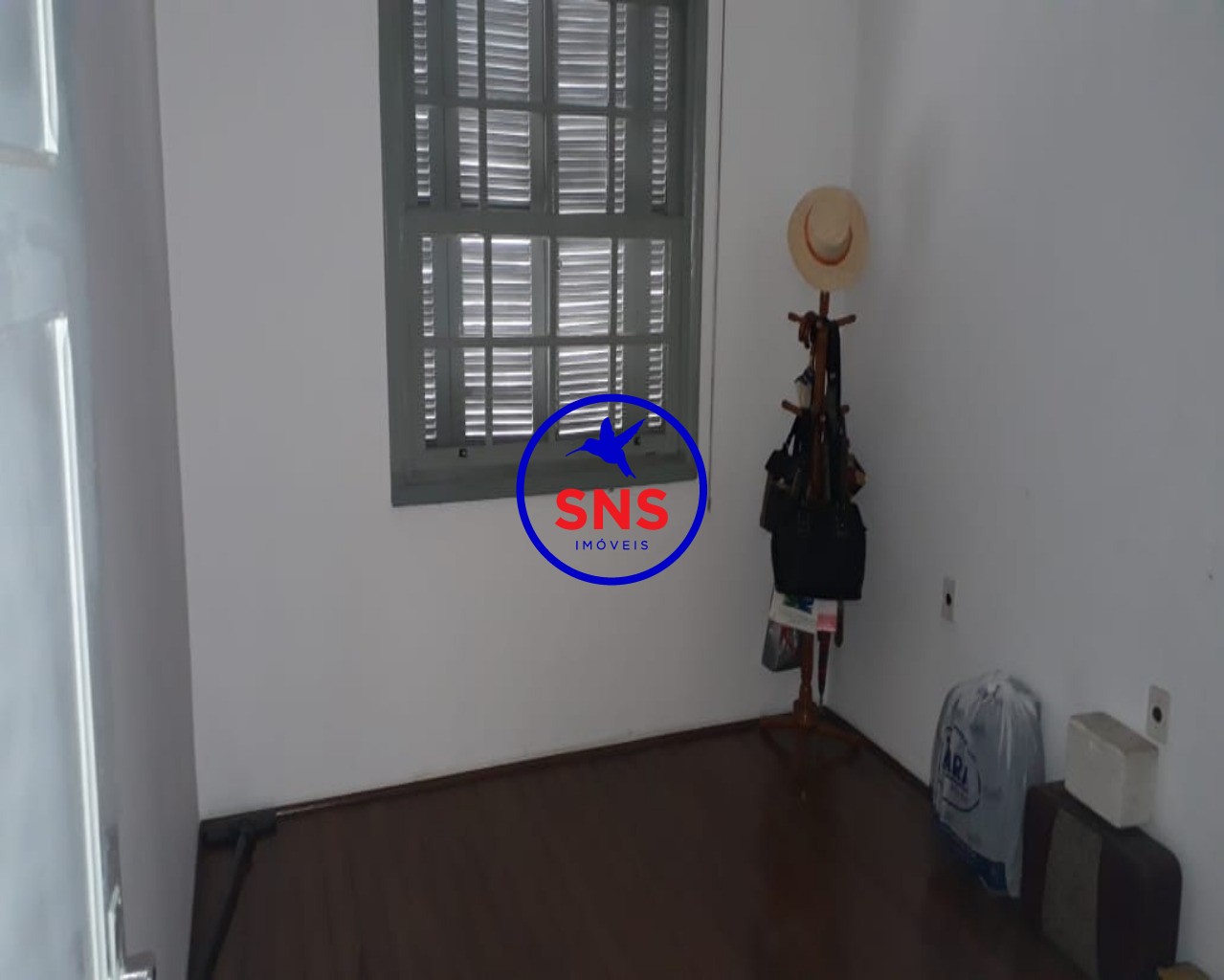 Casa à venda com 4 quartos, 176m² - Foto 9