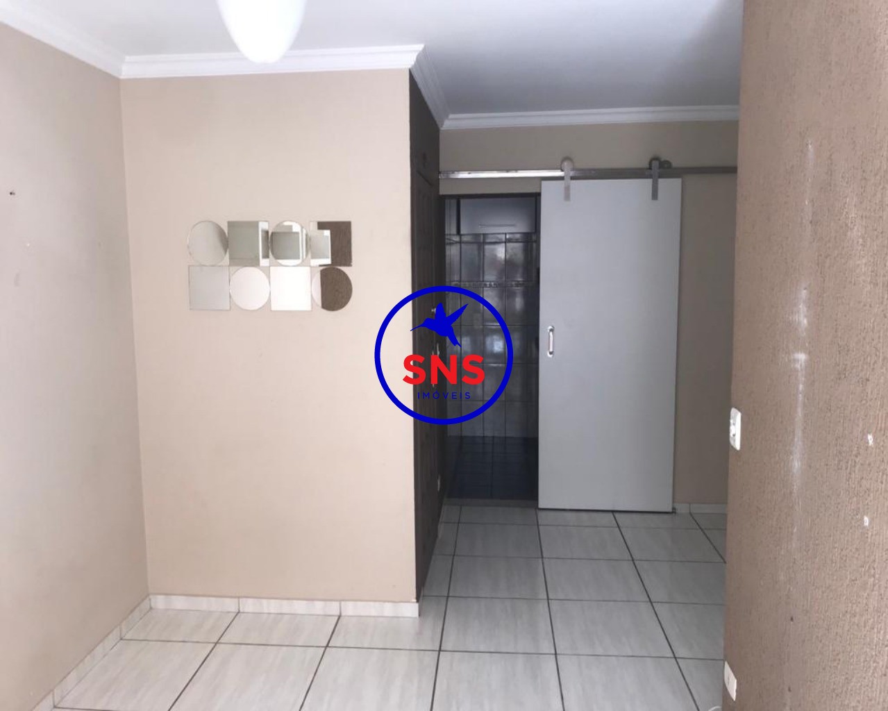 Apartamento à venda com 2 quartos, 70m² - Foto 1