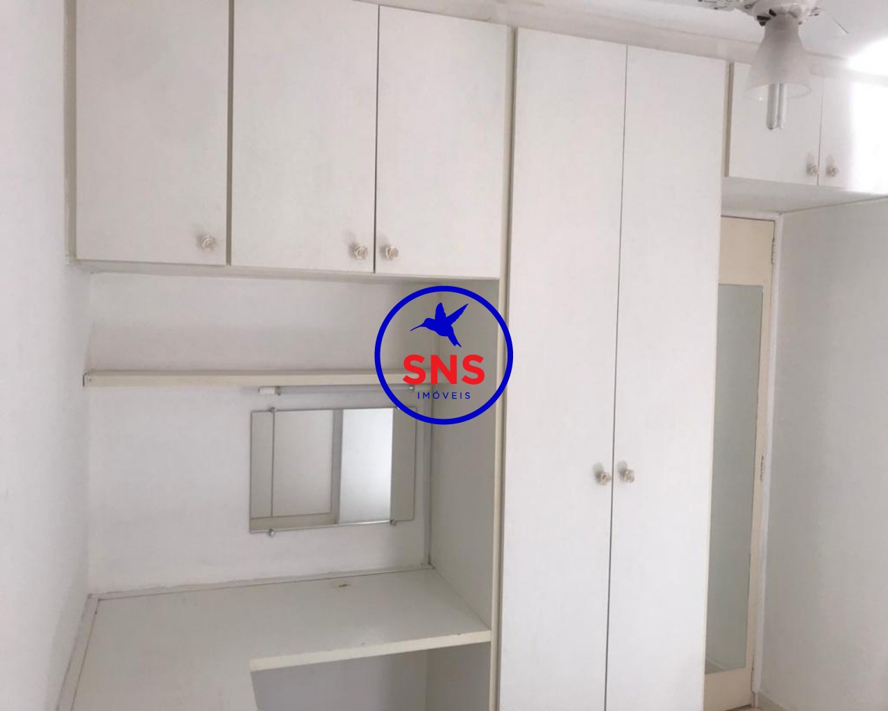 Apartamento à venda com 2 quartos, 70m² - Foto 4