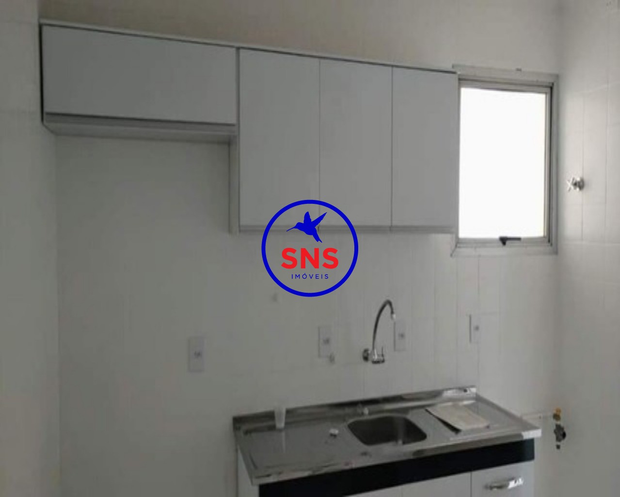 Apartamento à venda com 2 quartos, 70m² - Foto 3