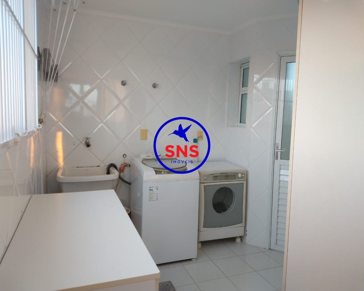 Apartamento à venda com 4 quartos, 215m² - Foto 9