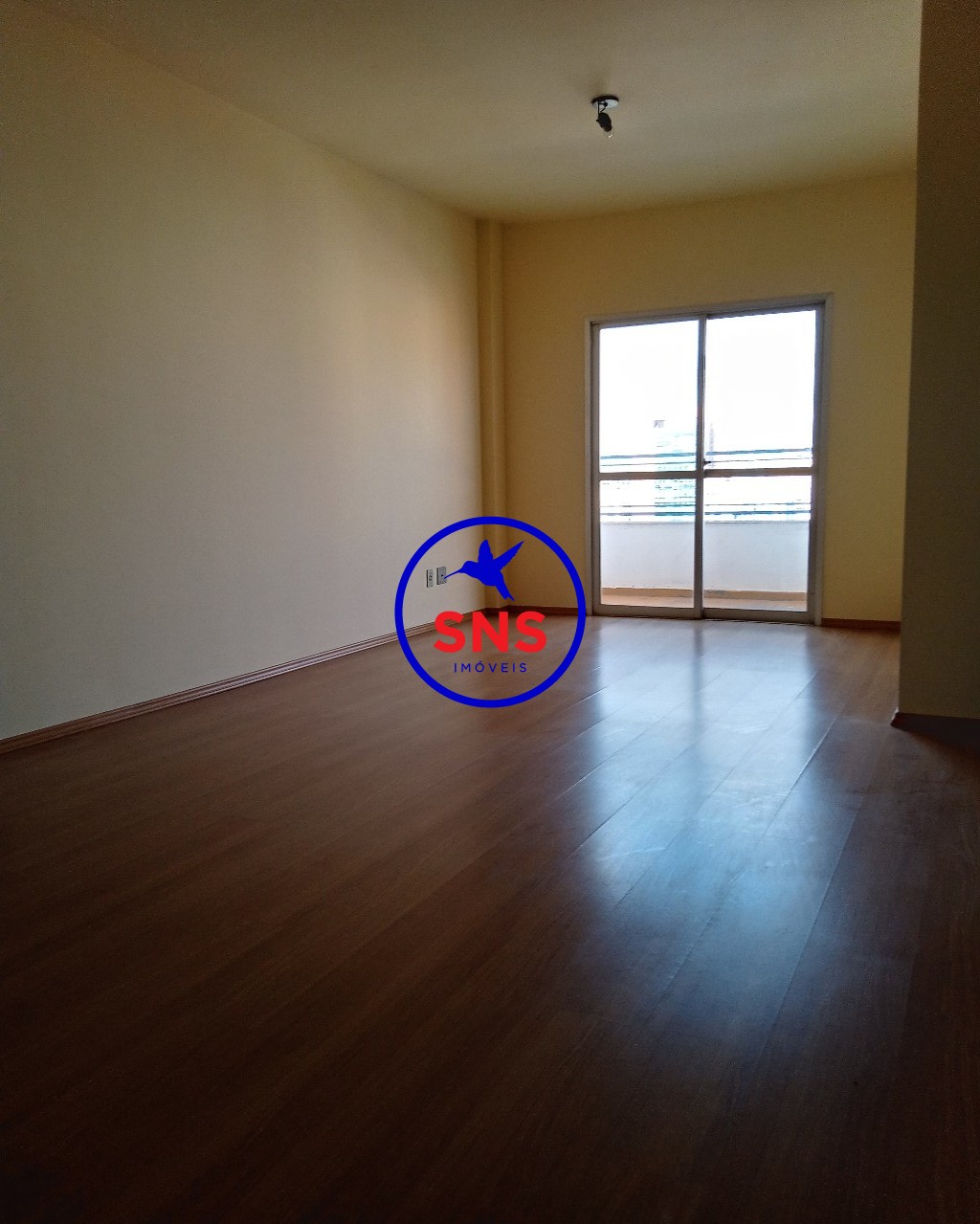 Apartamento à venda com 2 quartos, 73m² - Foto 2