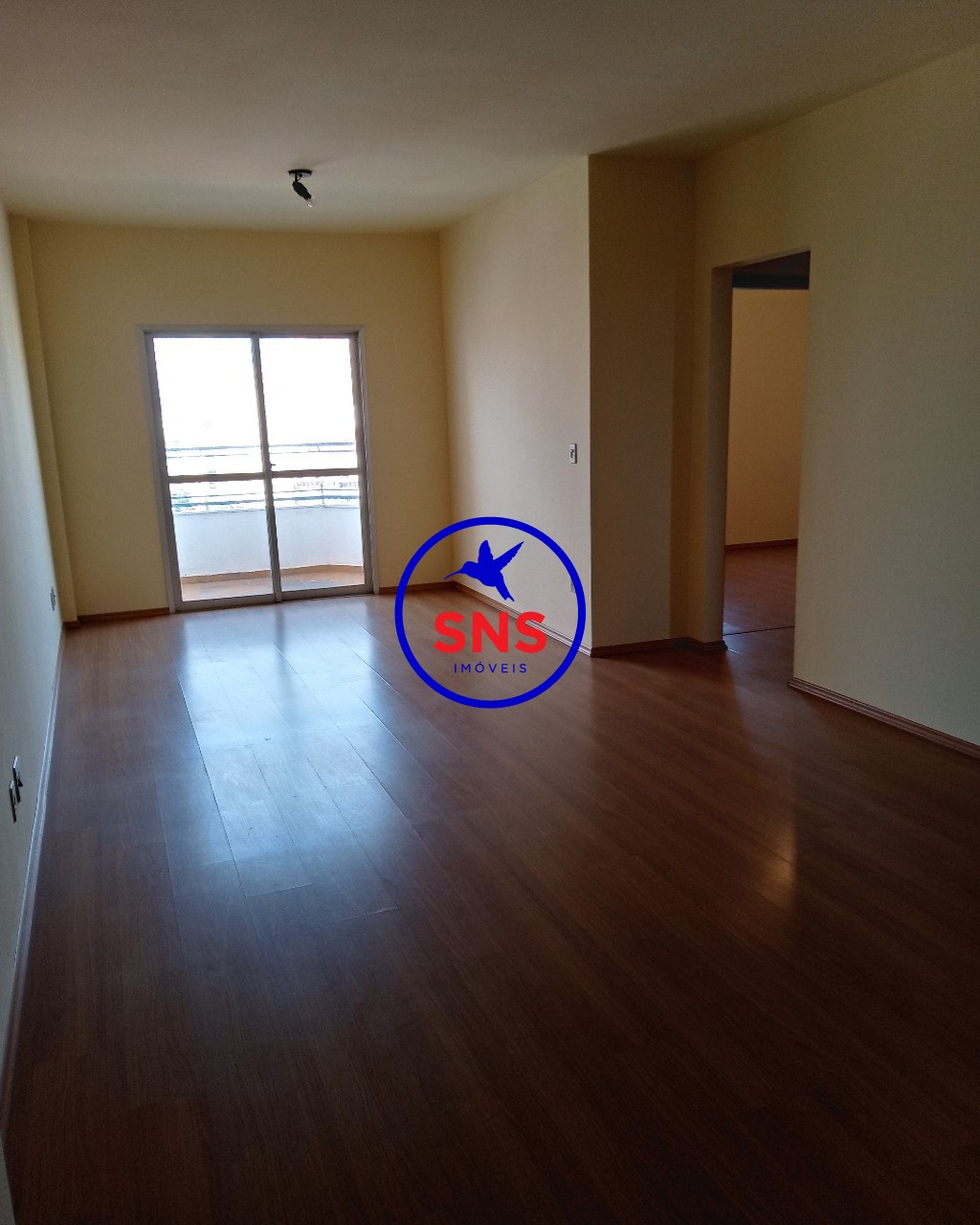 Apartamento à venda com 2 quartos, 73m² - Foto 1