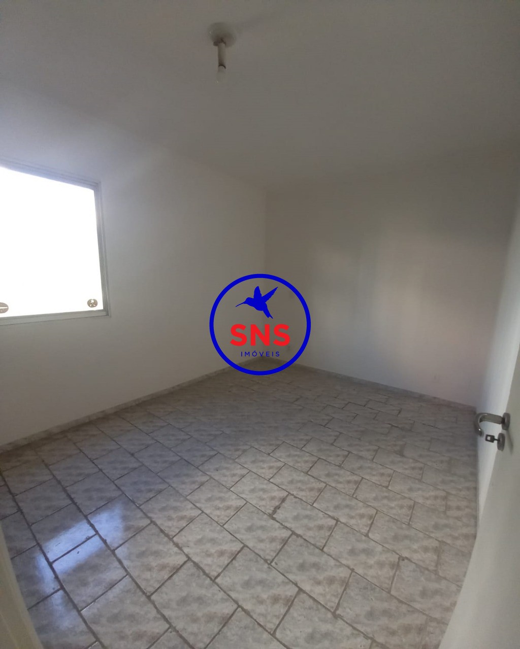 Apartamento à venda com 1 quarto, 45m² - Foto 2