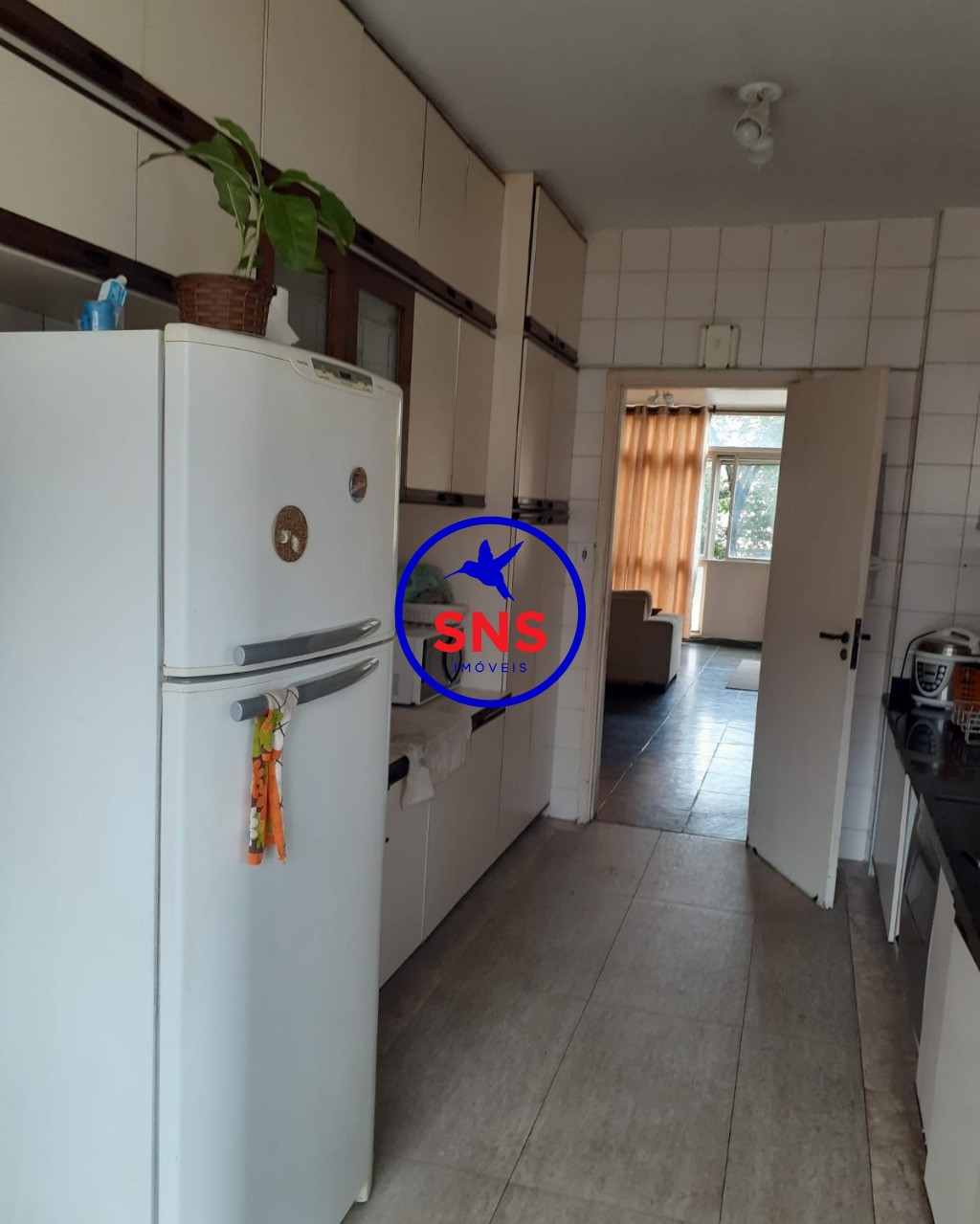 Apartamento à venda com 3 quartos, 175m² - Foto 4