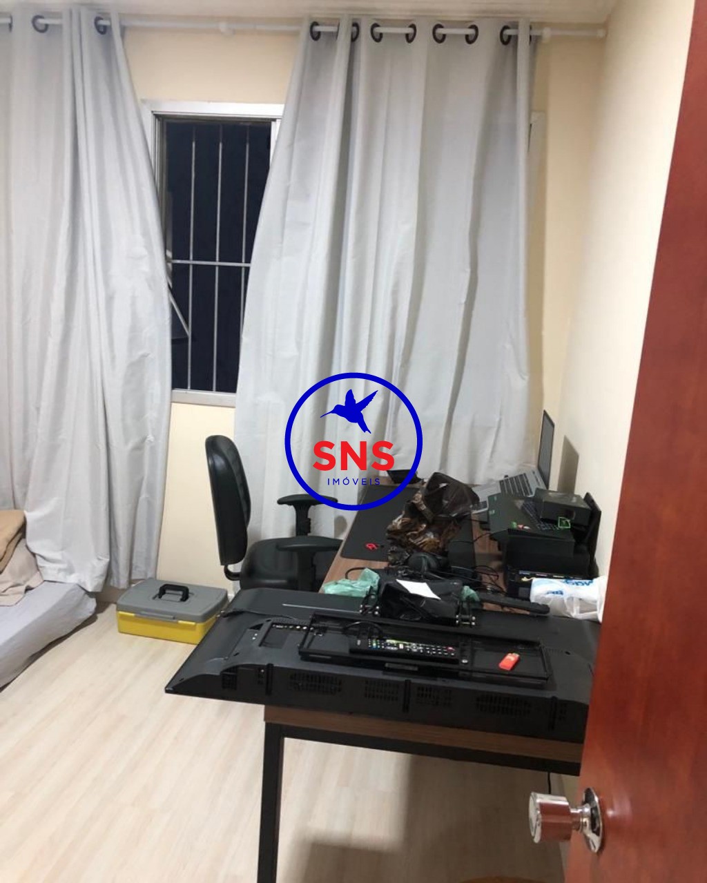 Apartamento à venda com 3 quartos, 190m² - Foto 2