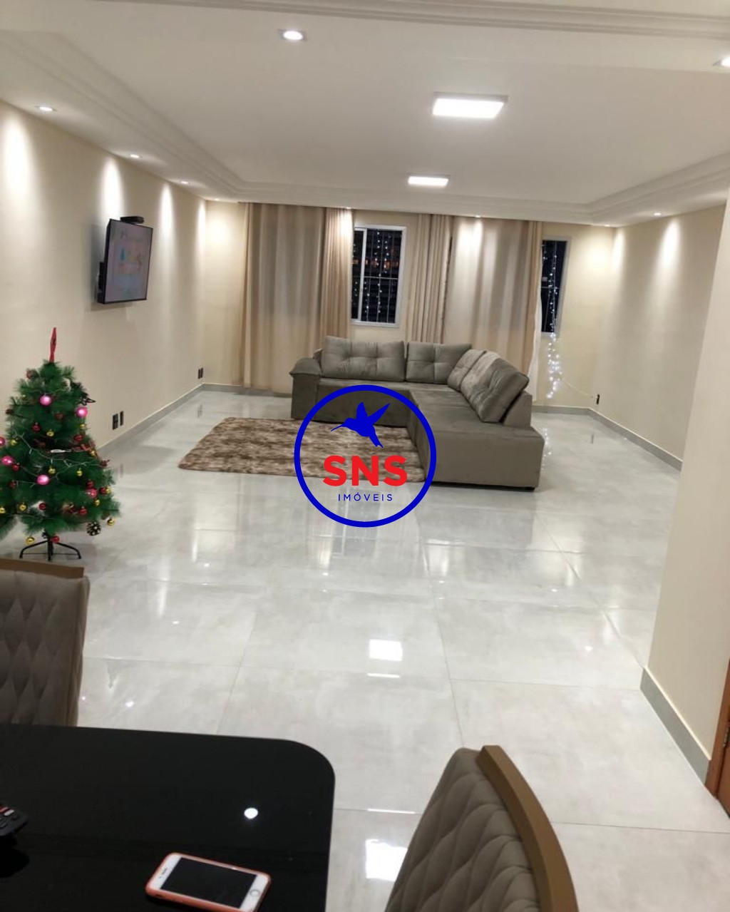 Apartamento à venda com 3 quartos, 190m² - Foto 1