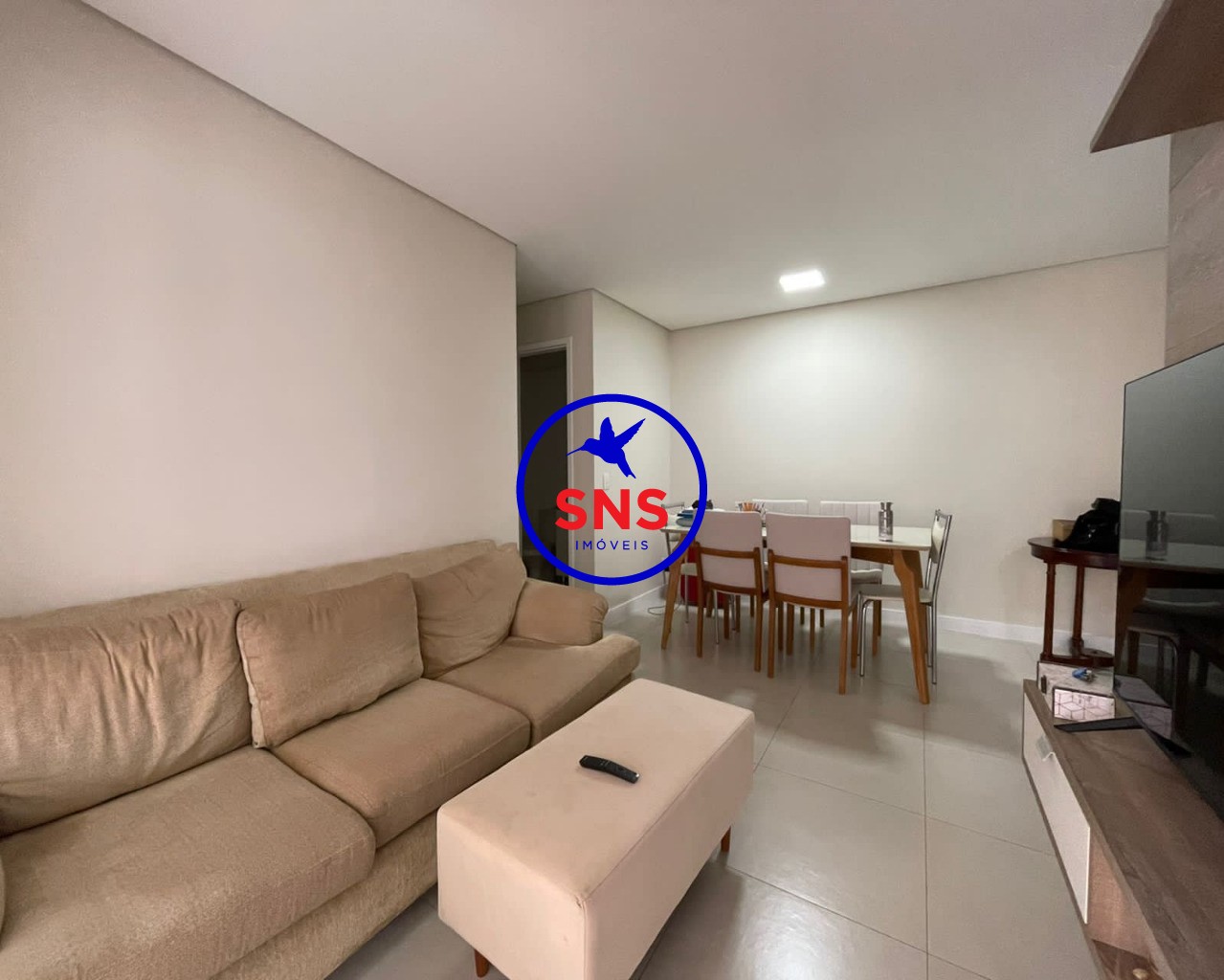 Apartamento à venda com 2 quartos, 65m² - Foto 3