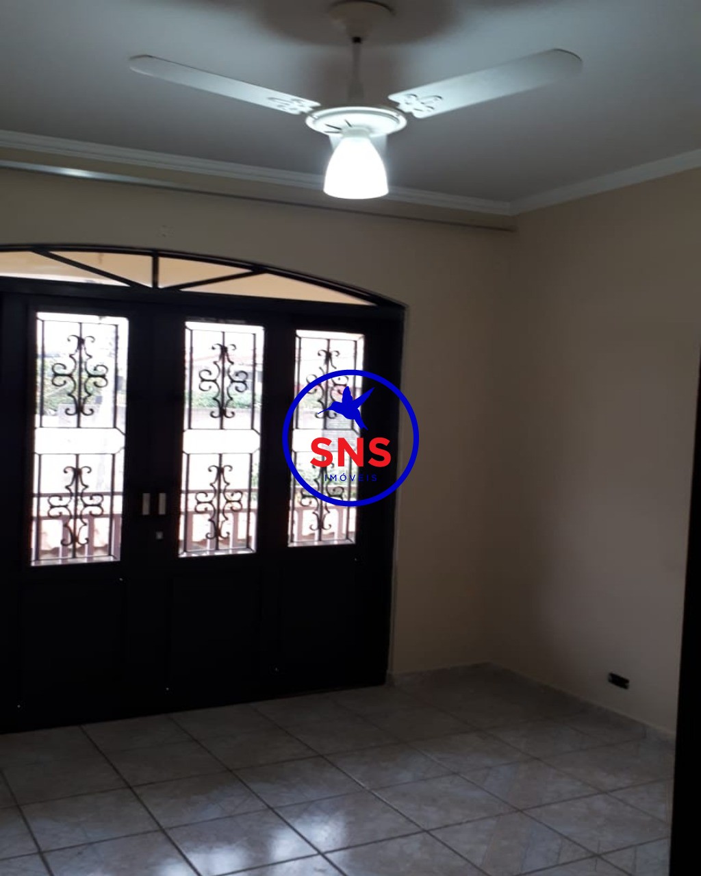 Casa à venda com 3 quartos, 300m² - Foto 15