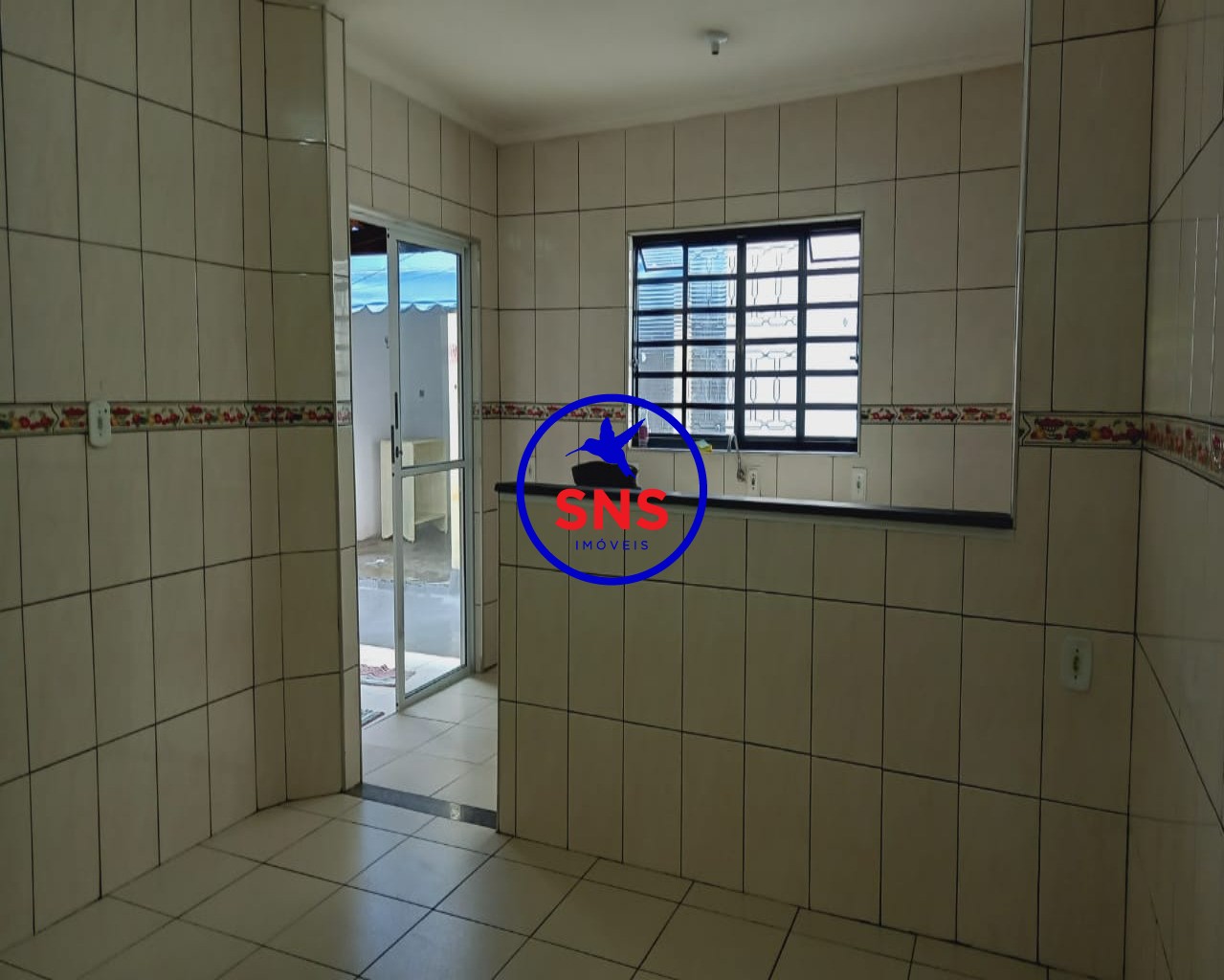 Casa à venda com 2 quartos, 340m² - Foto 4