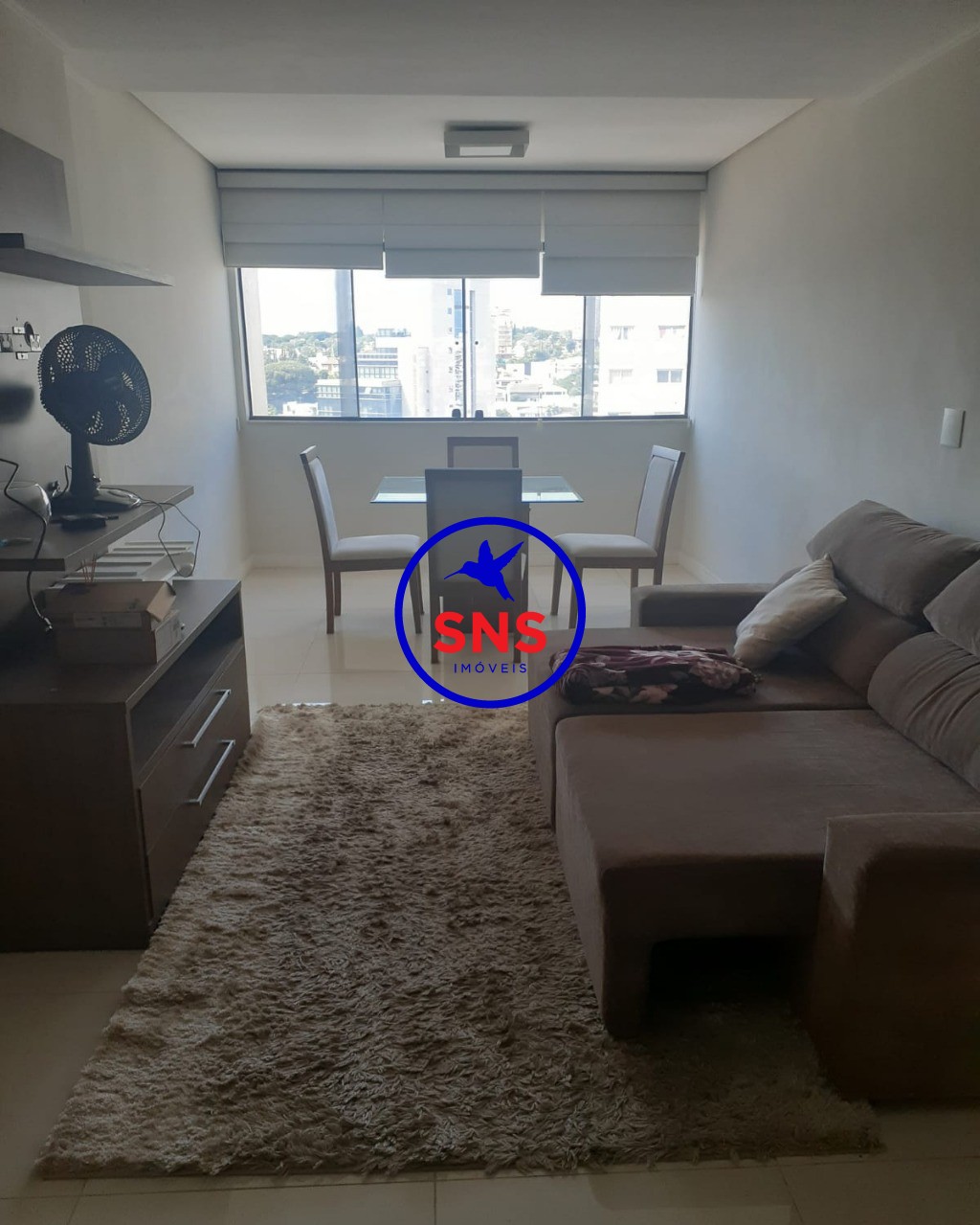 Apartamento à venda com 3 quartos, 107m² - Foto 1