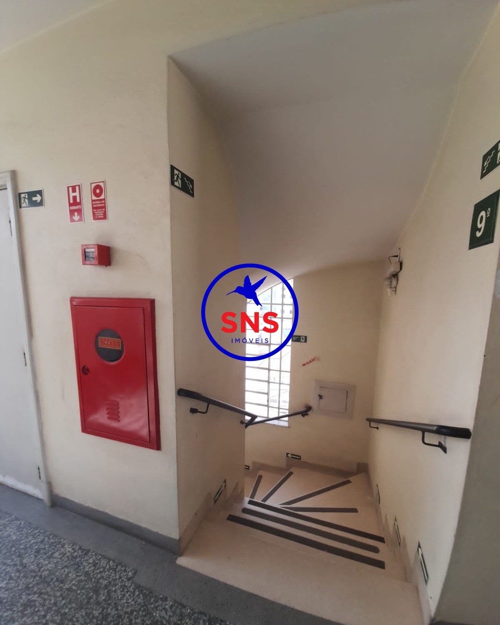 Apartamento à venda com 3 quartos, 95m² - Foto 11