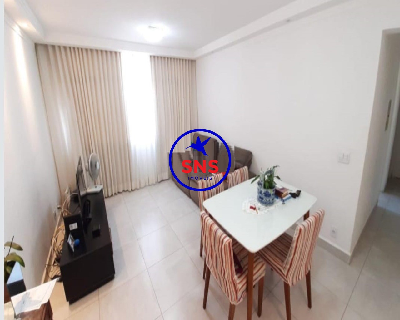 Apartamento à venda com 3 quartos, 94m² - Foto 1