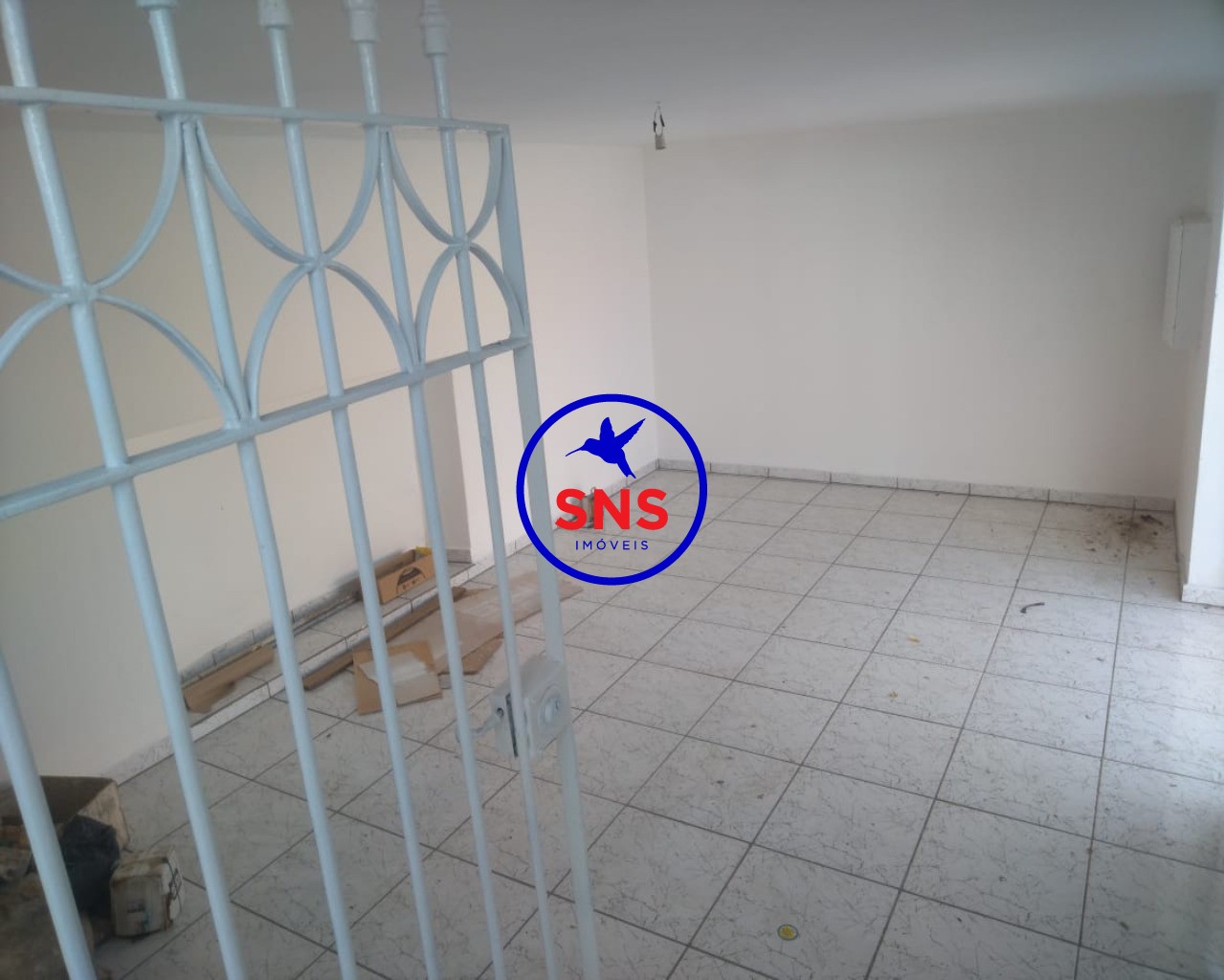 Casa à venda com 4 quartos, 200m² - Foto 4