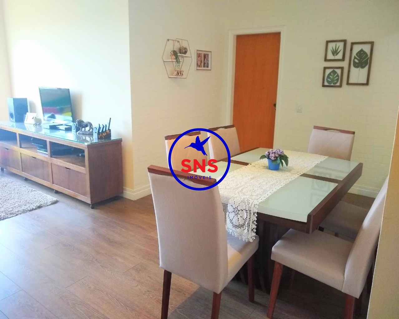 Apartamento à venda com 3 quartos, 87m² - Foto 1