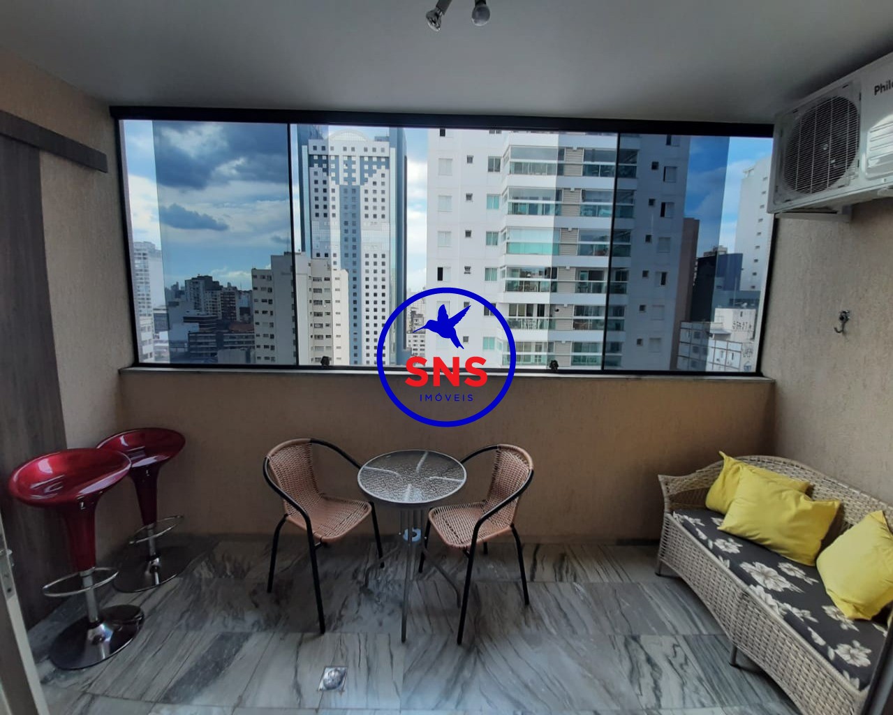 Apartamento à venda com 3 quartos, 168m² - Foto 3