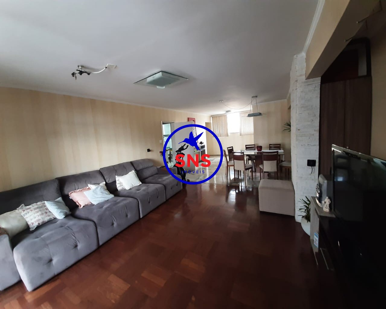 Apartamento à venda com 3 quartos, 168m² - Foto 2