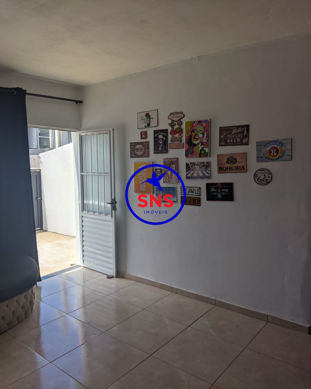 Casa à venda com 2 quartos, 70m² - Foto 4