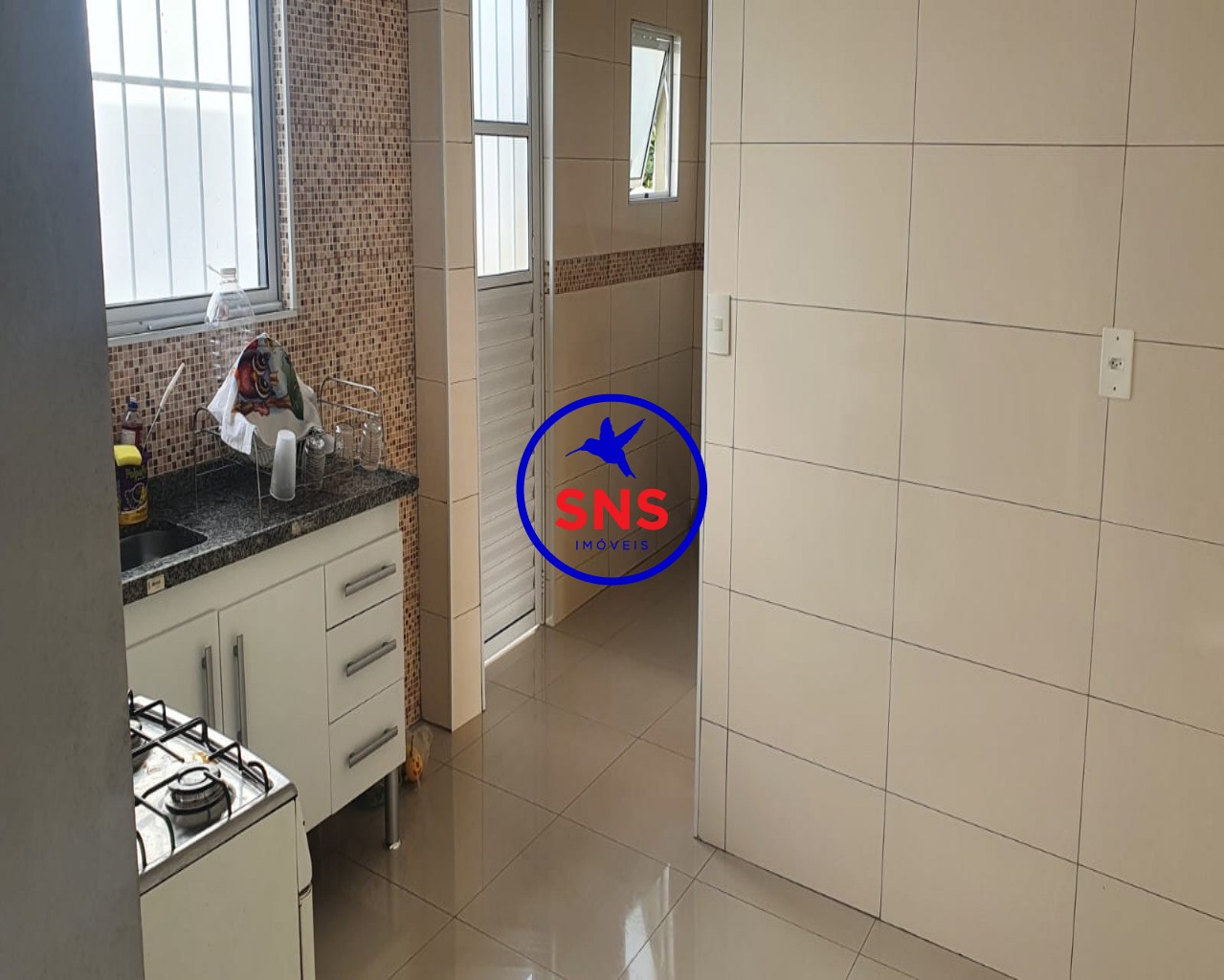 Casa à venda com 3 quartos, 88m² - Foto 11