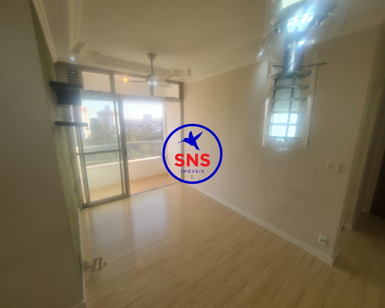 Apartamento à venda com 3 quartos, 77m² - Foto 1