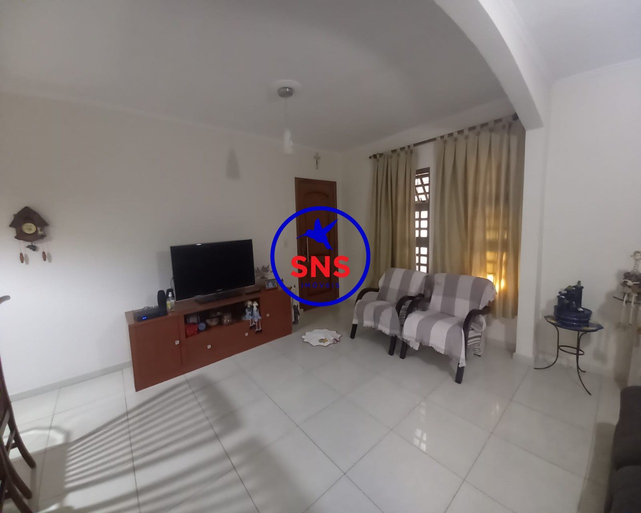 Casa à venda com 4 quartos, 230m² - Foto 3