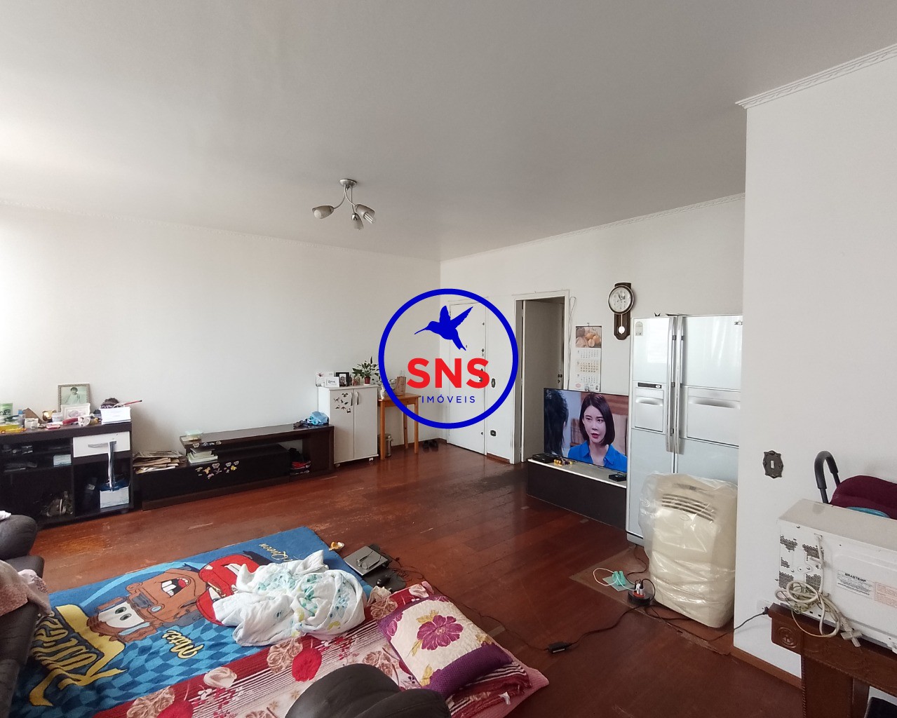 Apartamento à venda com 3 quartos, 144m² - Foto 1