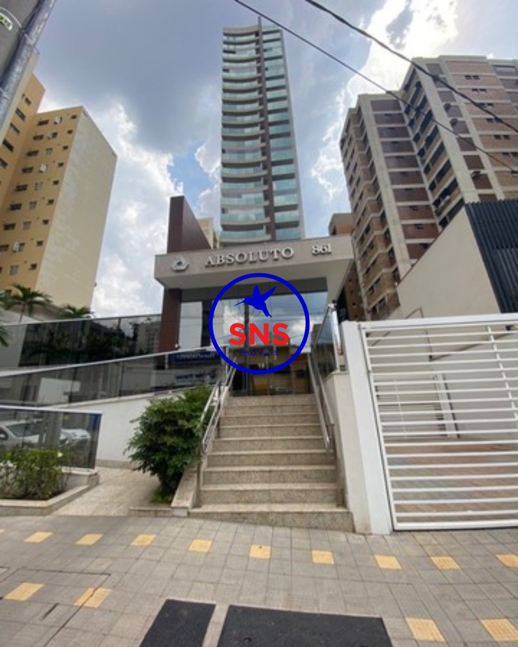 Apartamento à venda com 3 quartos, 145m² - Foto 1