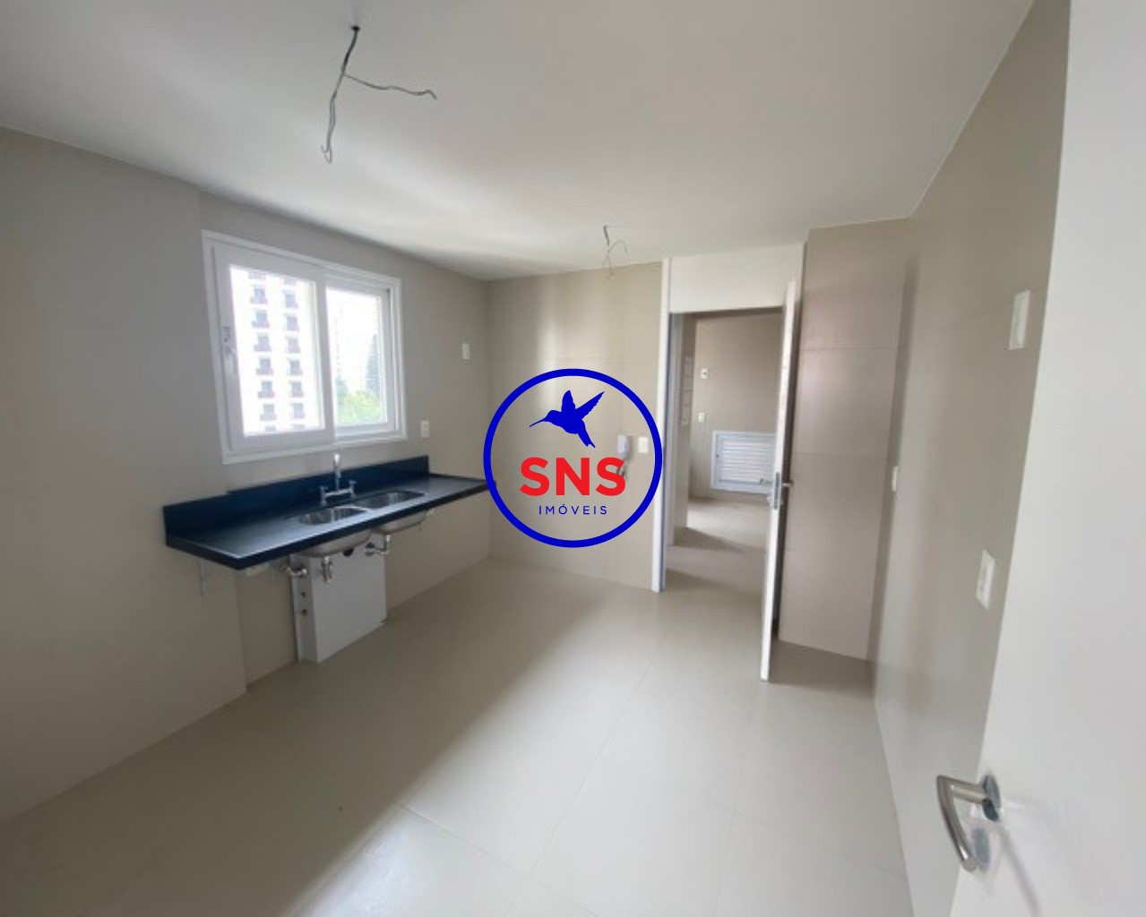 Apartamento à venda com 3 quartos, 145m² - Foto 9