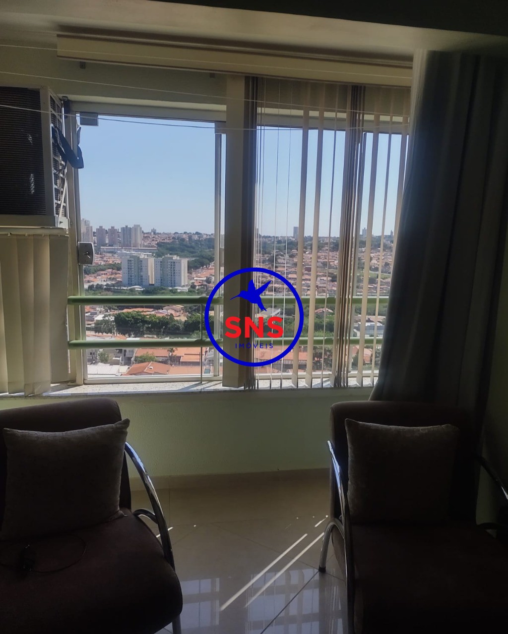 Apartamento à venda com 3 quartos, 70m² - Foto 2