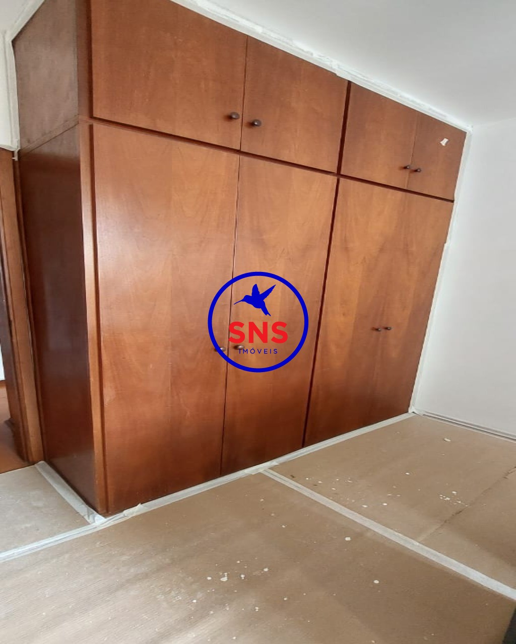 Apartamento à venda com 3 quartos, 105m² - Foto 2