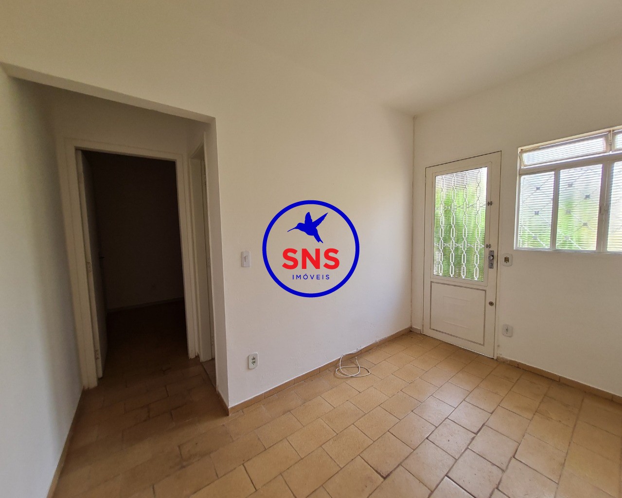 Casa à venda com 2 quartos, 150m² - Foto 3