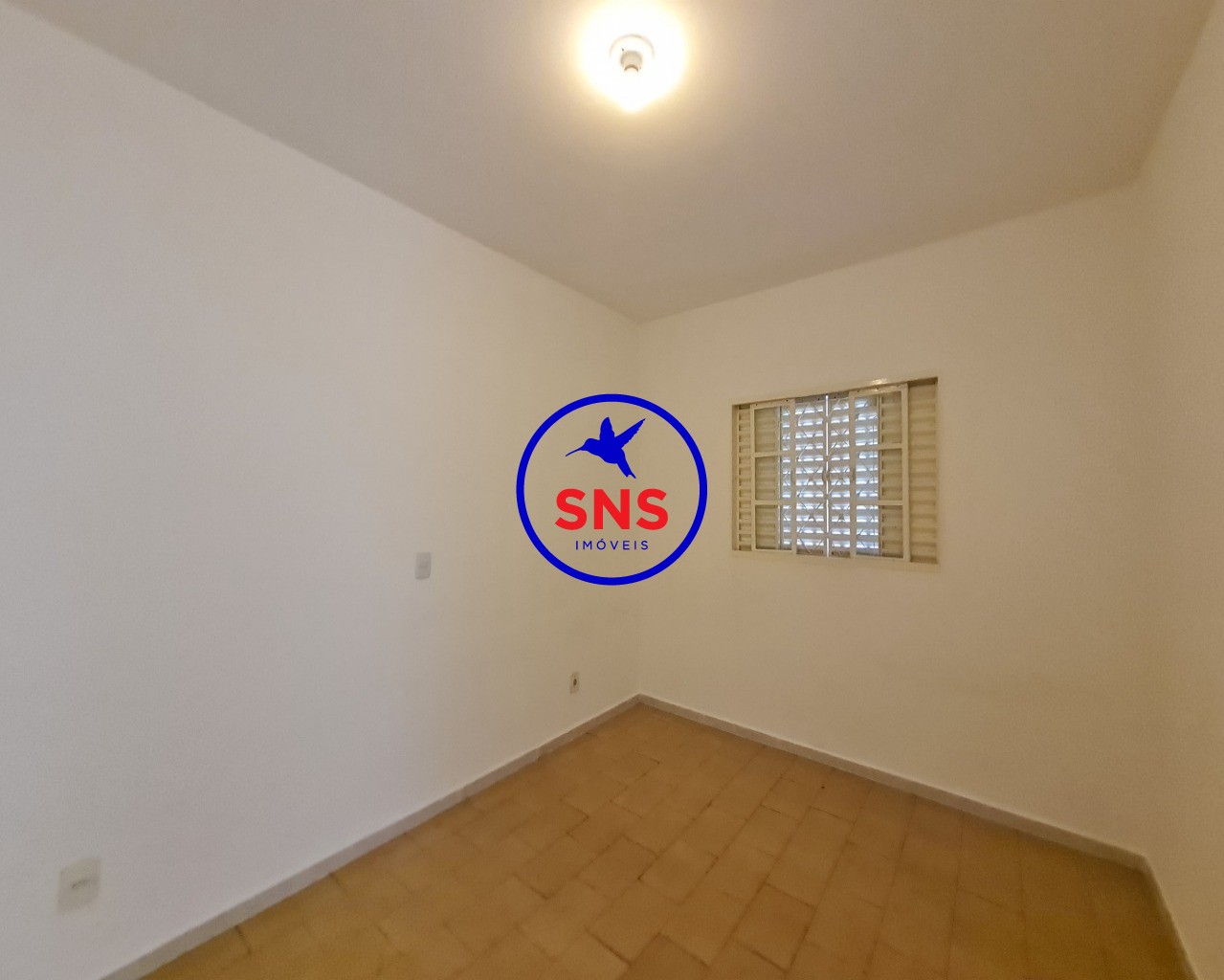 Casa à venda com 2 quartos, 150m² - Foto 4