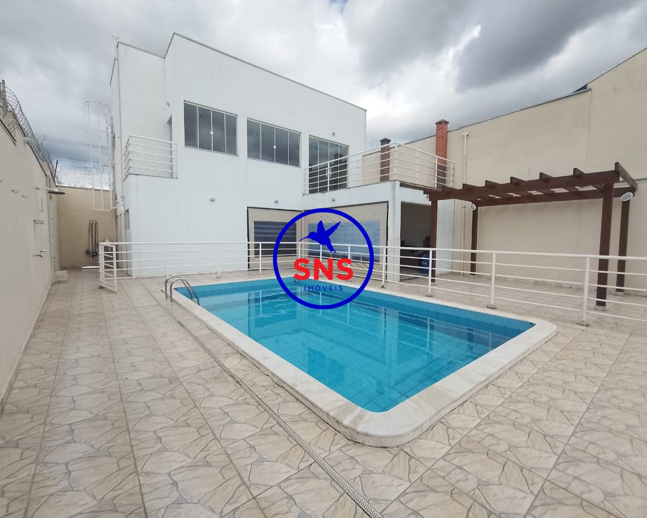 Sobrado à venda com 1 quarto, 140m² - Foto 4