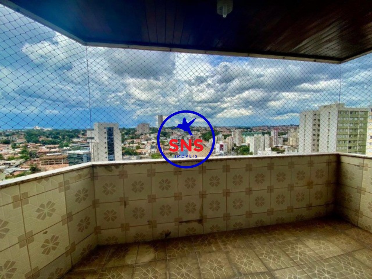 Apartamento à venda com 3 quartos, 160m² - Foto 2