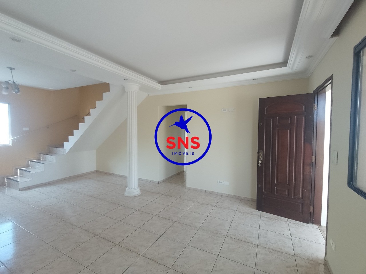 Casa à venda com 3 quartos, 250m² - Foto 3