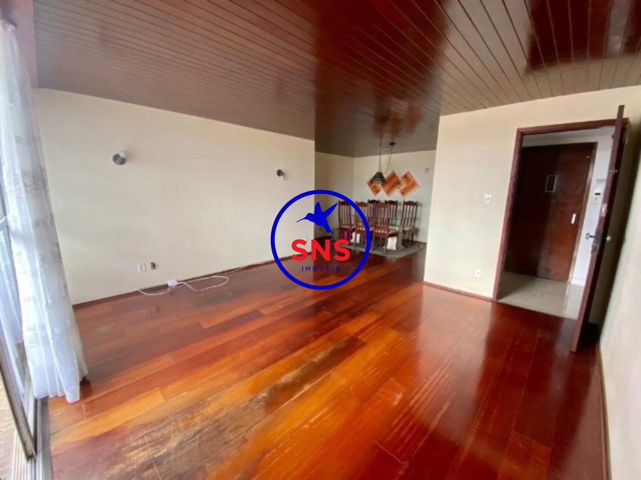 Apartamento à venda com 3 quartos, 160m² - Foto 1