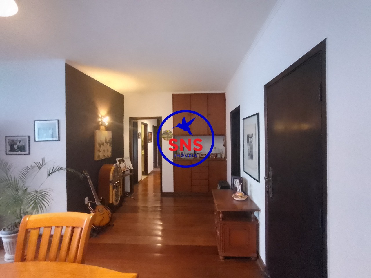 Apartamento à venda com 3 quartos, 225m² - Foto 3